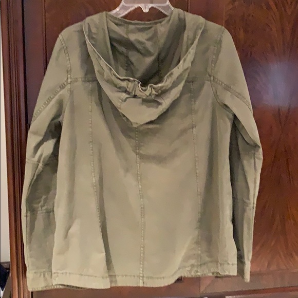 Light weight jacket - Picture 3 of 3